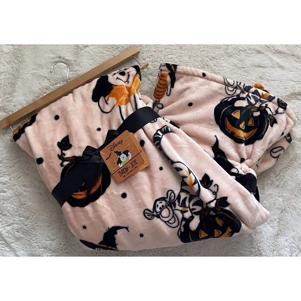 Disney Winnie The Pooh Tigger Piglet Halloween Pink Throw Blanket 60”‎ X 70” NEW